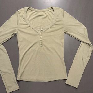 Women's Long Sleeve Henley Top - light green